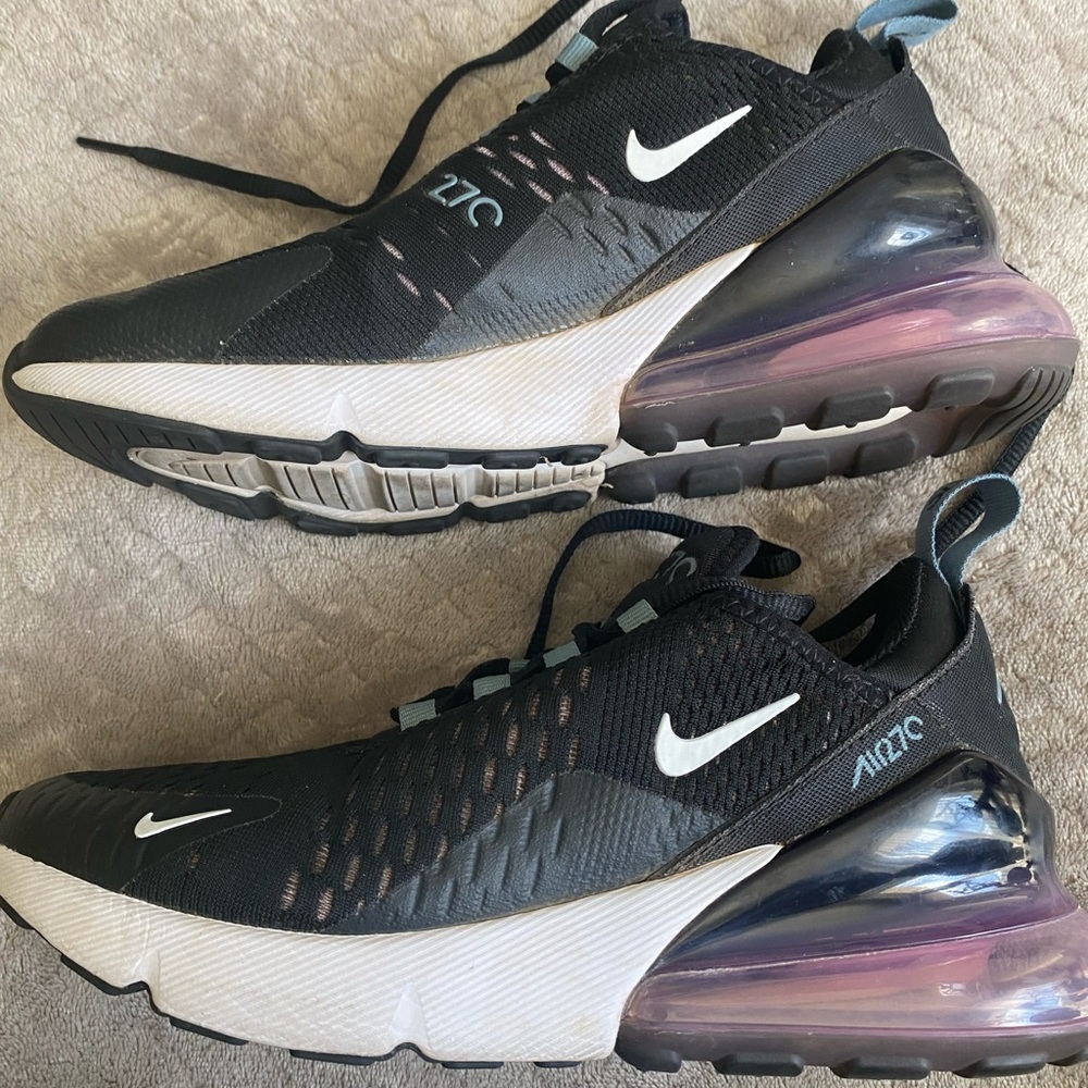 Womens Nike Air Max 270